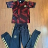 Direct sales from the manufacturer of football uniforms, short-sleeved shirts, long pants, student uniforms and jerseys. baryen Paris and Manchester City sets, football shirts, school uniforms, sports uniforms, and customized school uniforms Application Scenario